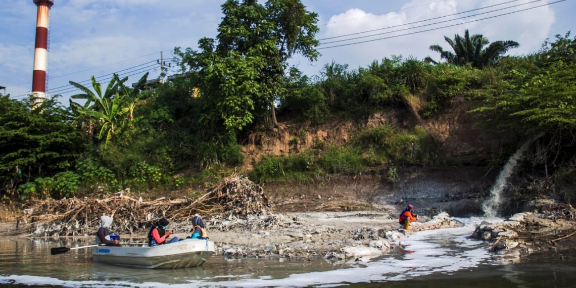 Pengawasan Lingkungan Mlepem, Industri Buang Limbah B3 Seenaknya