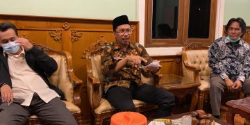 Penanganan Covid-19 Tidak Maksimal, Lima Pimpinan Fraksi Geruduk Rumah Bupati Sidoarjo