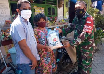 koramil krembangan bagikan bansos