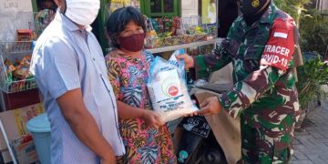 koramil krembangan bagikan bansos