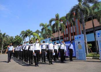 Sebanyak 316.554 pelamar CPNS Kemenkumham 2021 dinyatakan lulus tahapan seleksi administrasi. Jumlah itu lebih dari separuh total pelamar Kemenkumham yaitu sebanyak 627.113 orang.