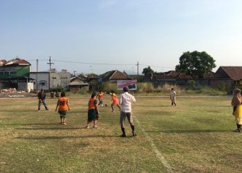 Peringati HUT RI, Pemuda Dusun Suko Gelar Sepak Bola Ibu-ibu