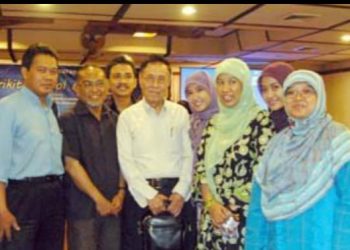 Merasa Kikuk dan Malu