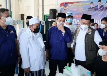 NasDem Gresik Lindungi Para Kiai dan Santri dengan Vaksinasi