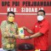 Adam Rusydi Ketua DPD Partai Golkar Sidoarjo bersama Sumi Harsono Ketua DPC PDIP Sidoarjo
