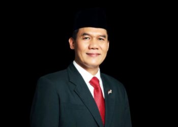 Bambang Haryo Soekartono