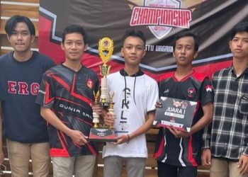 Tim ML ESI Gresik Juara 1 Ronggolawe Esports Management Championship