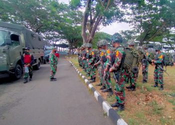25 Taruna Marinir Tingkat IV Jalani Latihan Praktek Senjata