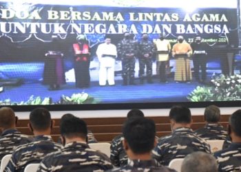 Personel AAL lkuti Doa Bersama Lintas Agama HUT ke-76 TNI AL