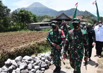 Pangdam Brawijaya Resmikan Pelaksanaan TMMD ke-112