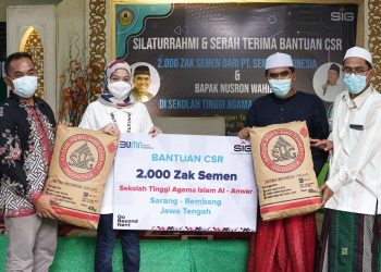 SIG Bantu 2.000 Zak Semen untuk Pembangunan STAI Al-Anwar Rembang