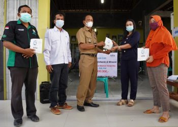 Dukung Pencegahan Covid-19, SIG Serahkan Bantuan 5.000 Paket Multivitamin