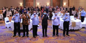 Kanwil Kemenkumham-Pemprov Jatim seusai melaunching KI