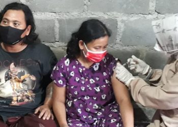 Sasar Pelajar dan Petani, BIN Jatim Gelar Vaksinasi di Gresik