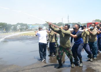 Strategi AAL Asah Naluri Tempur Prajuritnya Hadapi Bahaya Kebakaran