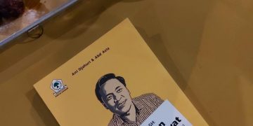 Wartawan ke Politisi, Arif Fathoni Beberkan Perjalanannya 2 Tahun Melayani Rakyat dalam Sebuah Buku