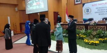 PAW Anggota Dewan Pengganti Almarhum Hamka Mudjiadi Salam