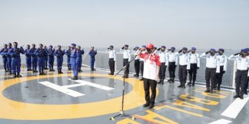 Kenang Jasa Pahlawan, Kemenkumham Tabur Bunga di Teluk Jakarta