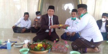 Wakil Bupati Sidoarjo bersama MWC NU Tanggulangin Peringati Hari Santri Dilanjutkan Peresmiann Mushola Ma'arif Annahdhoh