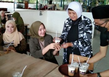 Re-Opening, Amik Coffee Shop Gratiskan Kopi untuk Pengunjung