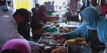 BHS saat kunjungan di Pasar Tarik, Kabupaten Sidoarjo