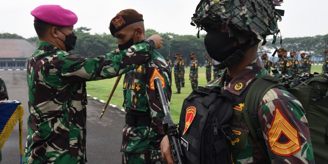 Gubernur AAL Lepas 129 Taruna AAL Tingkat II Jalani Lattek Jalasesya dan Prayudha