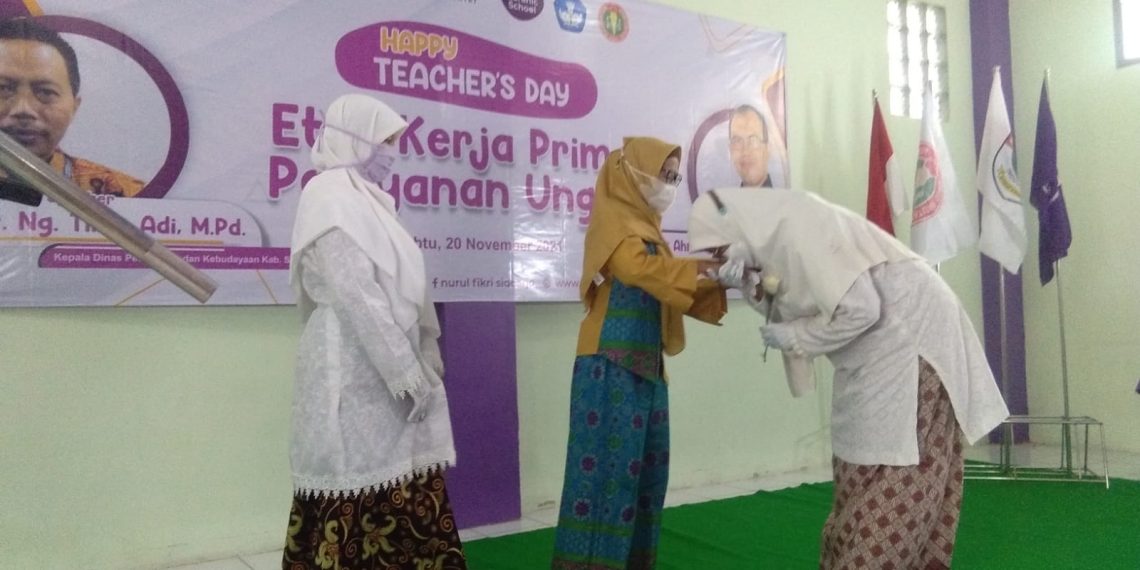 Menghadirkan Gurunya Guru, untuk Memotivasi Guru Sekarang