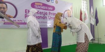 Menghadirkan Gurunya Guru, untuk Memotivasi Guru Sekarang