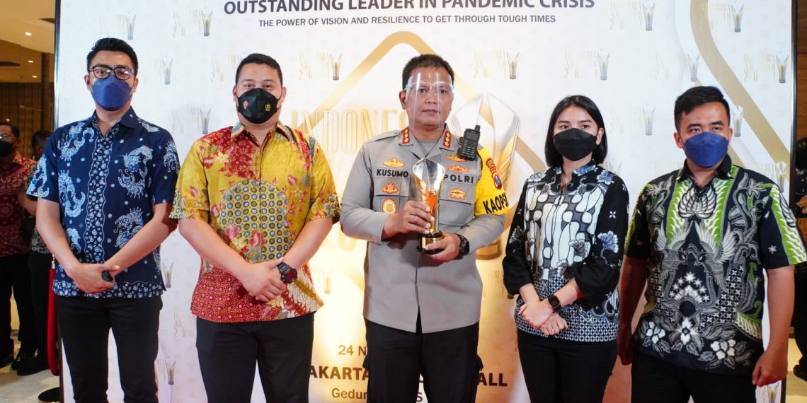 Polresta Sidoarjo Raih Indonesia Award 2021 Penanganan Sosial Masa Pandemi
