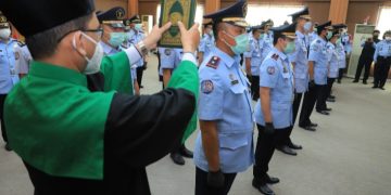 Kakanwil Kemenkumham Jatim Lantik Tiga Kepala Kantor Imigrasi