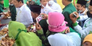 Wabup Sidoarjo saat hadir di acara Maulid dan gelar UMKM di Porong