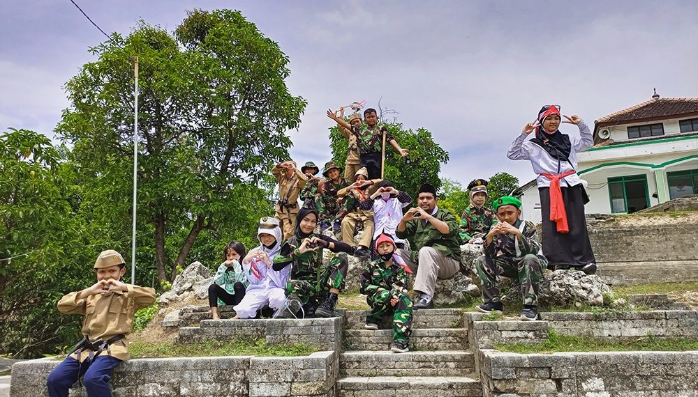 Di Hari Pahlawan, Siswa SD Almadany Akrabi Situs Sejarah Islam