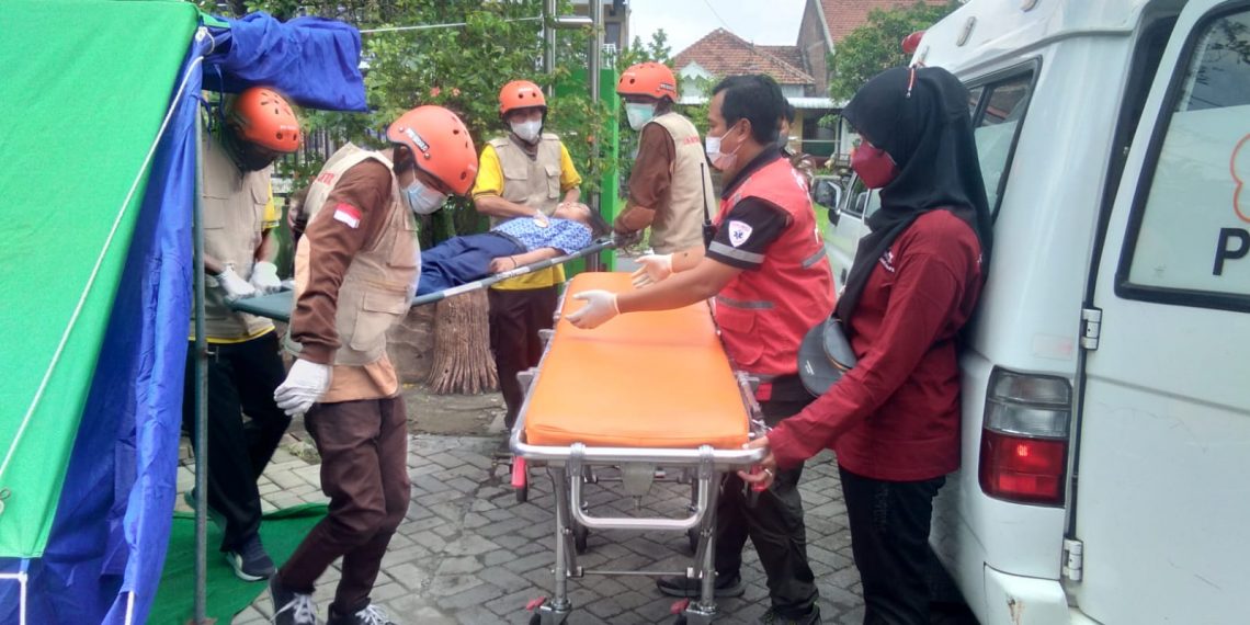 SLB Negeri Porong Gelar Simulasi Kesiapsiagaan Bencana