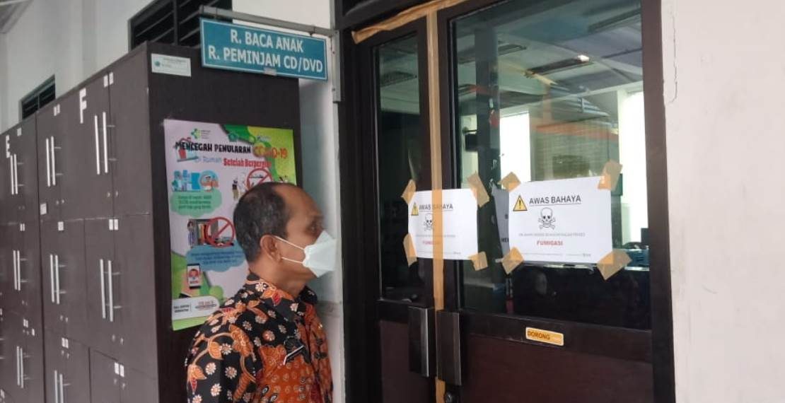 Dinas Perpustakaan Sidoarjo Lakukan Fumigasi 139.635 Buku Koleksinya