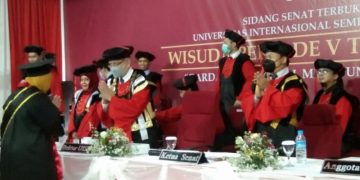 UISI Wisuda 413 Mahasiswanya, 60 Besertifikasi Profesi