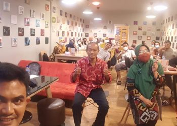 Membedah Naskah di Ujung Tahun