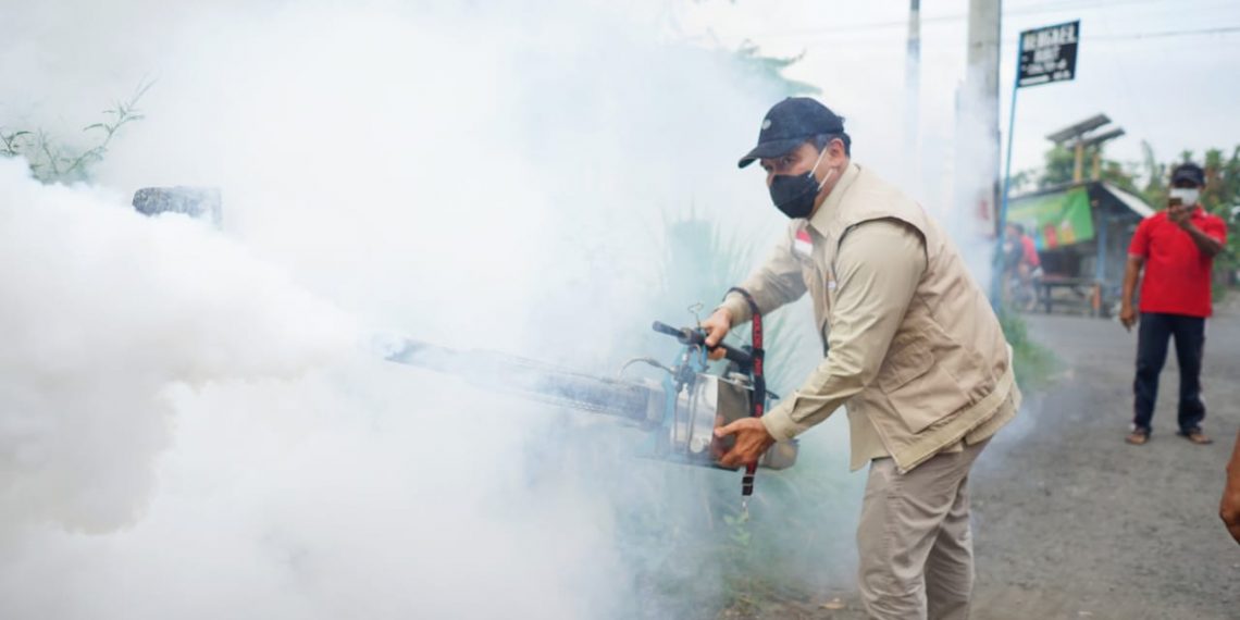 BHS saat melakukan fogging