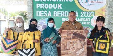 BUMDes Banjarsari, Cerme Ubah Limbah Sampah Jadi Ikon Produk Unggulan
