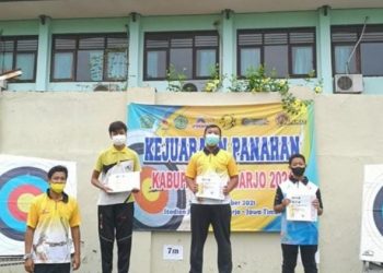 Siswa SMPIT Insan Kamil Juarai Lomba Panahan Tingkat Kabupaten