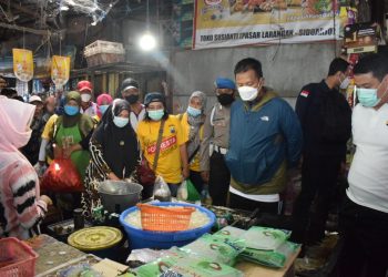 Gandeng Wartawan, Polresta Sidoarjo Jalan Sehat Sambil Bangkitkan Perekonomian