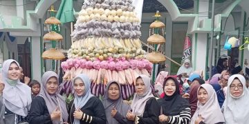 Pengurus Ranting NU Bersenergi dengan Warga Bangah Mengikuti Pawai dan Gowes