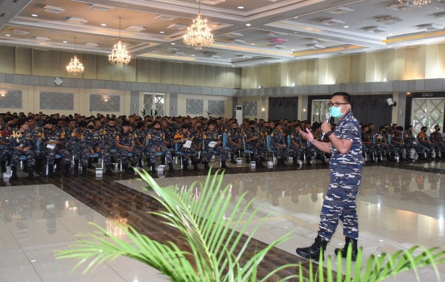 Ngobat Akhir Pekan, Taruna AAL Terima Materi Omicron