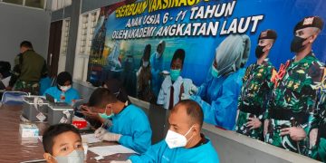 Vaksinasi untuk anak yang digelar Akademi Angkatan Laut
