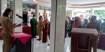 Kepala Desa Gelam Lantik Perangkat Desa