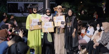 Suci Agustin Lestari Gelar Fashion Show