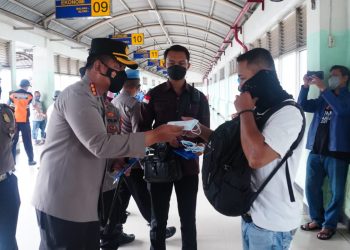 Kapolresta Sidoarjo Cek Penerapan Prokes di Terminal Purabaya