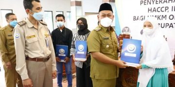 UMKM Gresik Kantongi Sertifikat Jaminan Keamanan Pangan