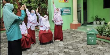 Menggaet Tradisi Udik-Udikan Guna Mengatasi Literacy Loss