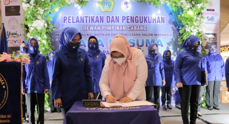 Pengurus Tiara Kusuma Dikukuhkan, Ini Harapan Wabup Gresik