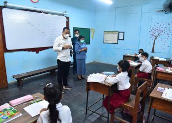 Dispendik dan Para Pakar Sepakat PTM 100 Persen di Surabaya Dilanjutkan